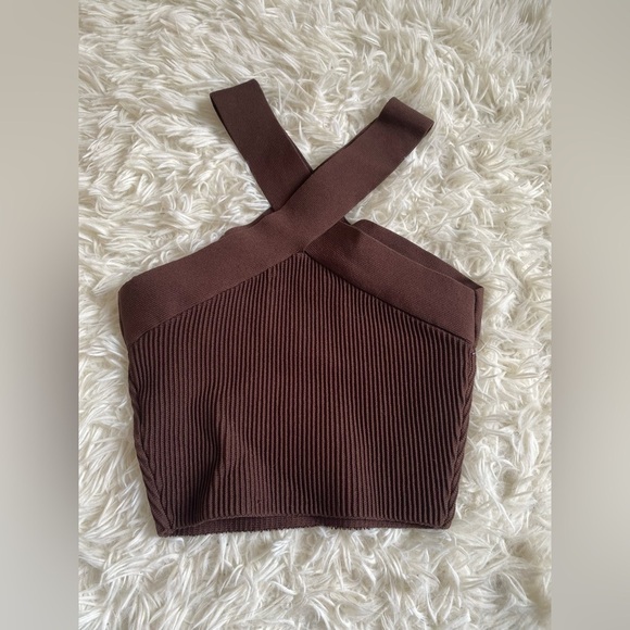 Aritzia Babaton Sculpt Knit Criss Cross Cropped Tank in Coffee Bean - Picture 3 of 8